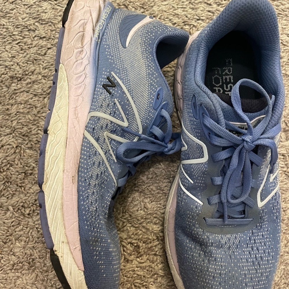 New Balance Shoes - Picture 3 of 9